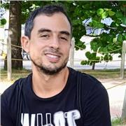 Profesor de ingles para alumnos de primaria y bachillerato residente en Cartagena - Colombia. También doy clases para ingles de negocios, traducciones, redacción de contenido, clases conversaciones y grupos conversacionales